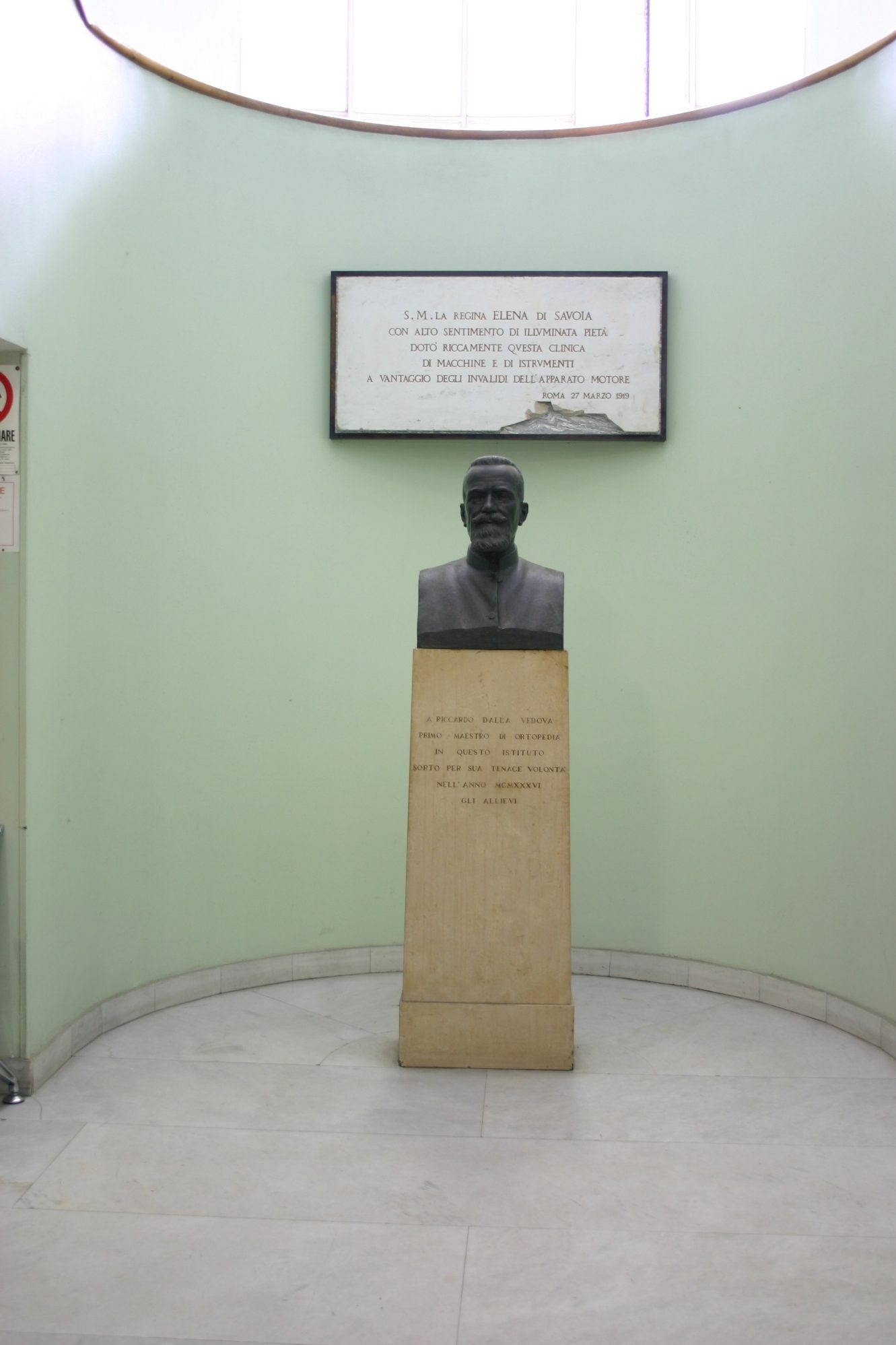 Riccardo Dalla Vedova's bust, Rome - 01.JPG